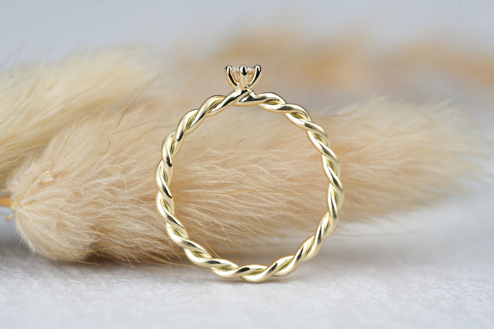 Verlobungsring "Isi" Gelbgold Diamant