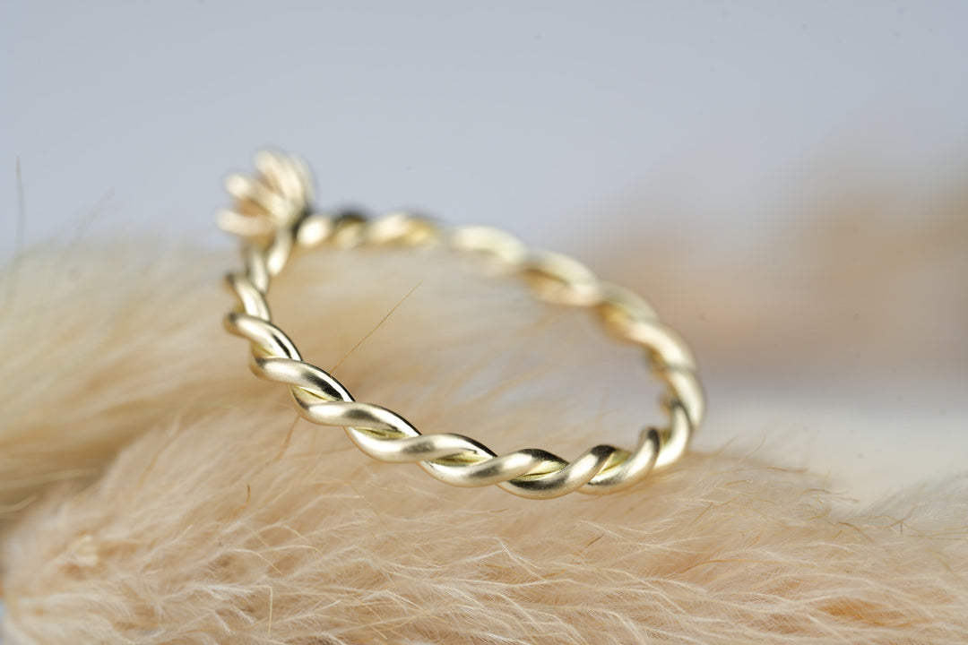 Verlobungsring "Isi" Gelbgold Diamant