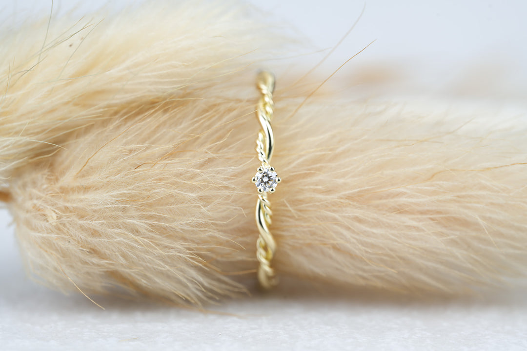 Verlobungsring Gold Filou Vintage mit Diamant