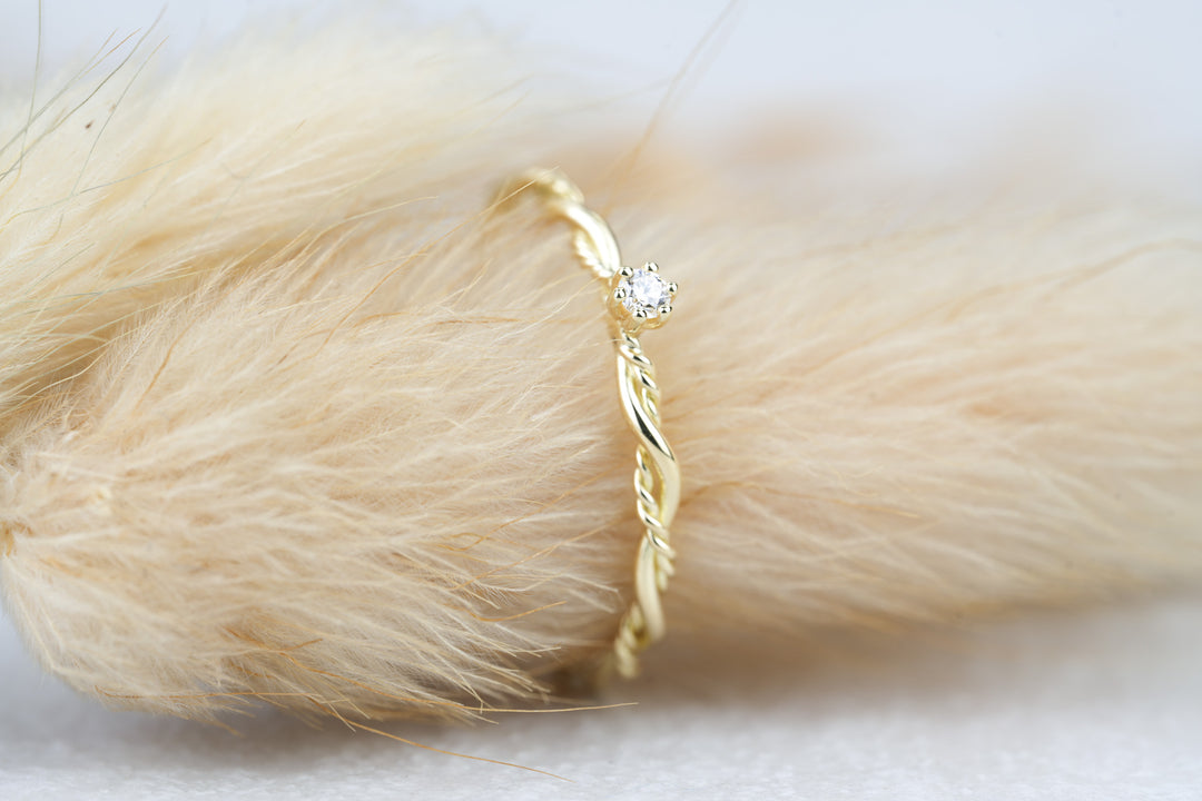 Verlobungsring Gold Filou Vintage mit Diamant