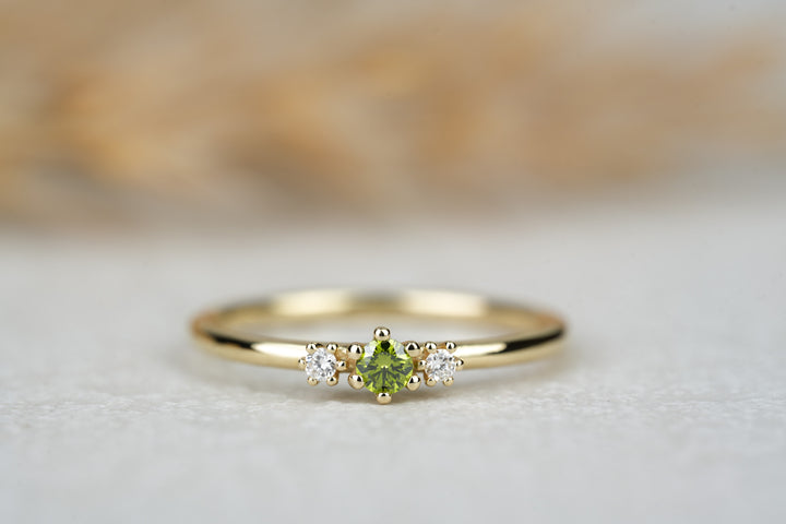 Verlobungsring Trio Gold grüner natürlicher Diamant