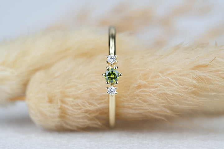Verlobungsring Trio Gold grüner natürlicher Diamant