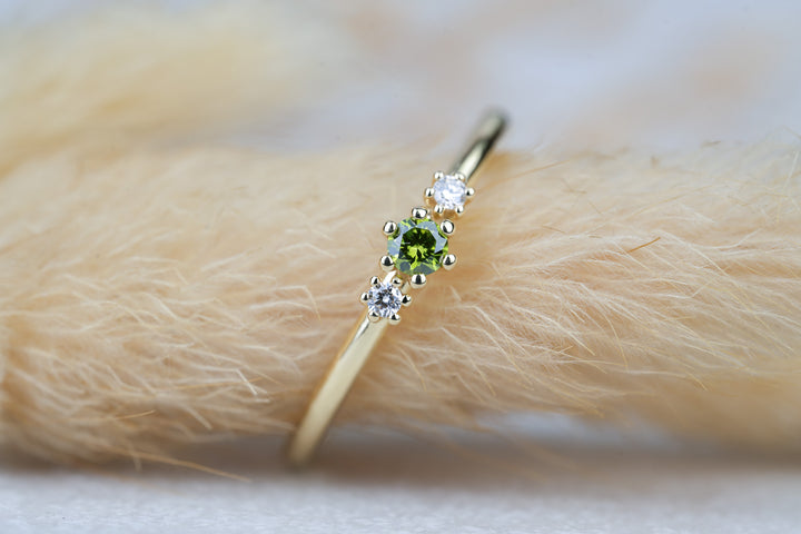 Verlobungsring Trio Gold grüner natürlicher Diamant