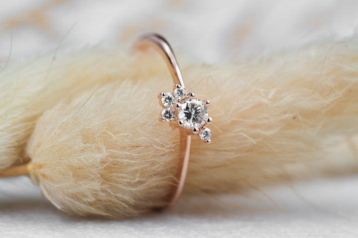 Verlobungsring Astra aus 585/- Roségold mit natürlichen Diamanten