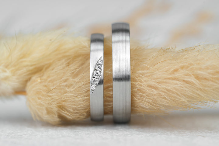 Eheringe " Lilie " Platin mit Diamanten