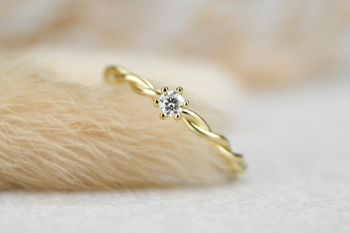 Verlobungsring " Lou " in Gold