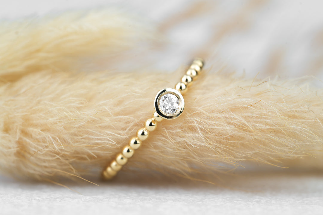 Verlobungsring "Lilo" Kugelring Gold mit Diamant
