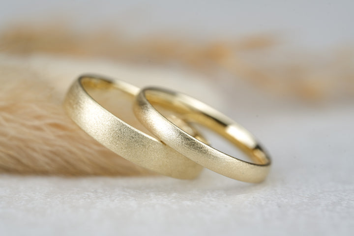 Eheringe Gold Set in ovaler Form modern klassisch