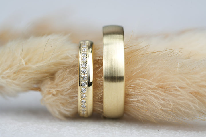 Memoire Ring Eheringe Gelbgold Diamanten filigran