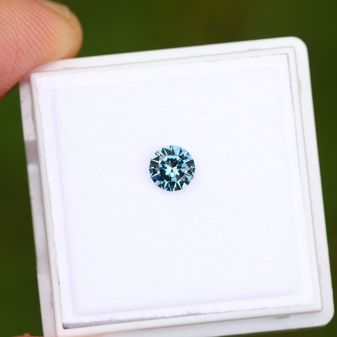 besonderer Saphir als Solitaer Stein für Ring