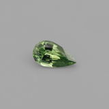 0.60ct grüner Saphir Tropfen