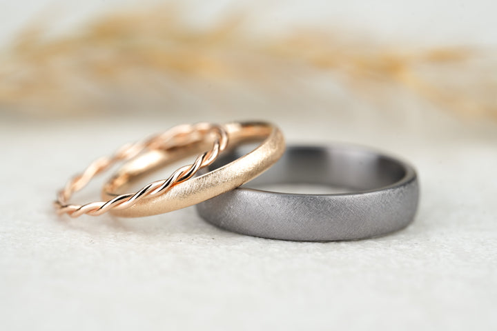 Ehering Set aus Tantal und Rosegold zum vorstecken