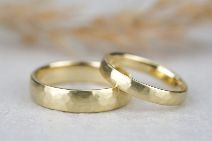 Eheringe Gold Hammerschlag schlicht