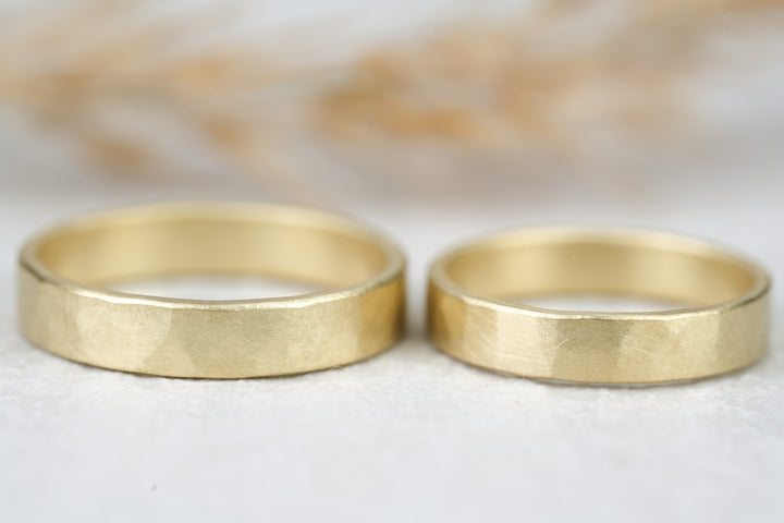 Eheringe Gold modern Struktur Seidenmatt