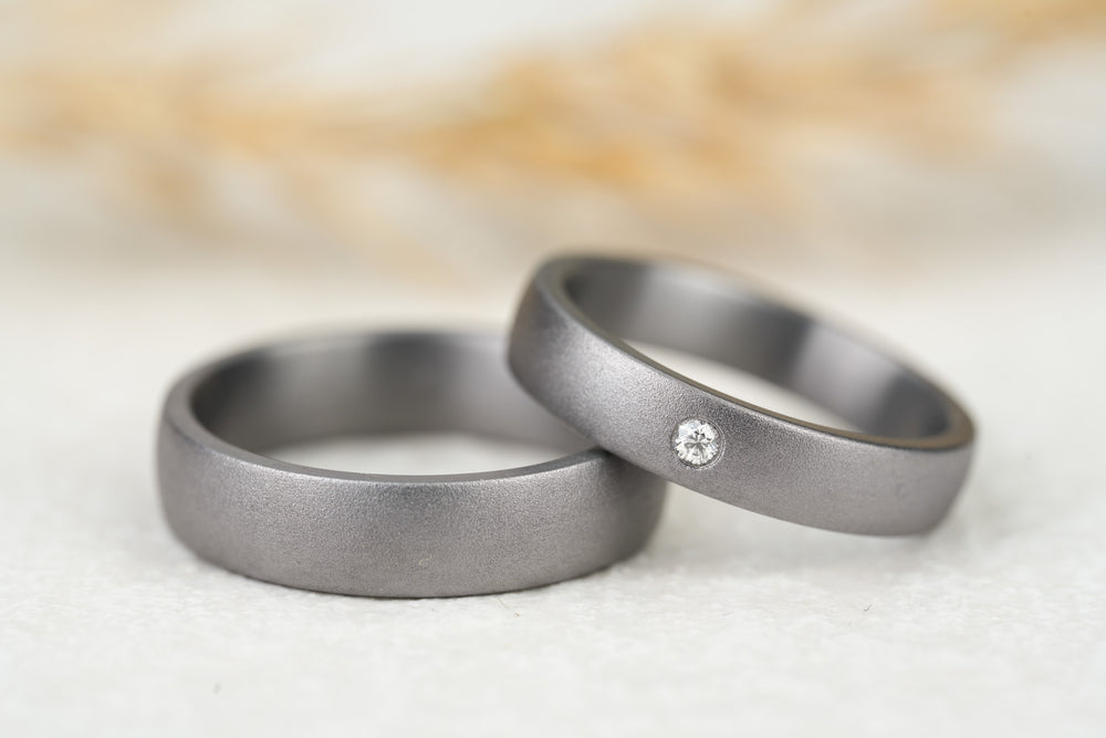 Eheringe Tantal besonders graue Farbe edel