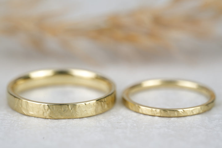 Trauringe Hammerschlag Gold filigran zart