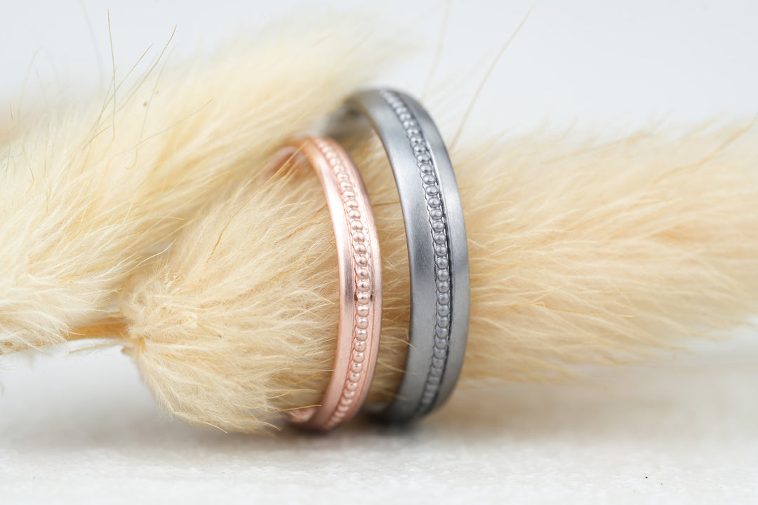 besondere Trauringe Tantal mit Rosegold als Set