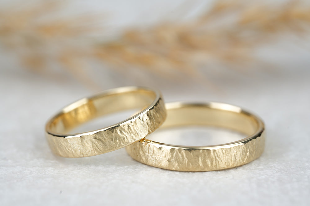 klassische Eheringe Gold gefräst